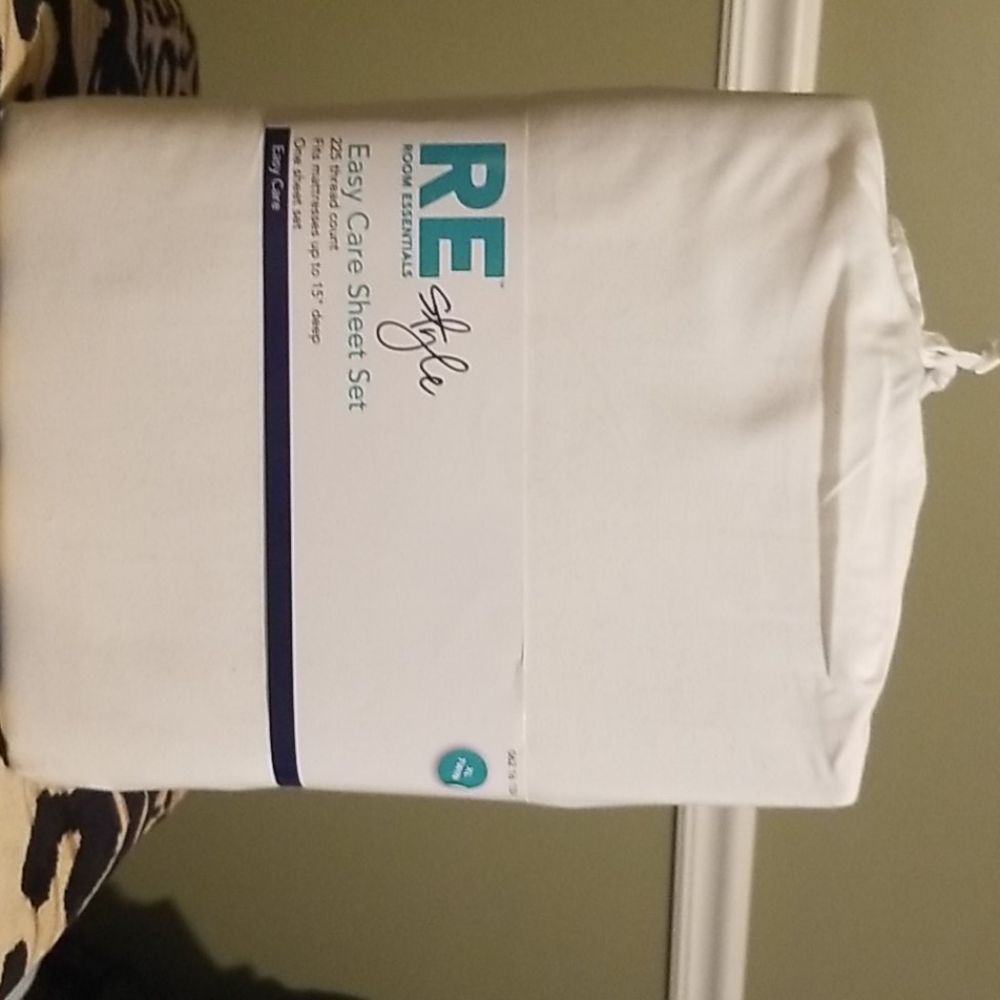 XL Twin SHEET SET.BRAND NEW